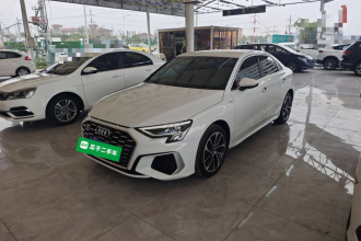 奥迪A3 2022款 A3L Limousine 35 TFSI 进取运动型