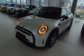 MINI 2023款 改款 1.5T COOPER 艺术家 五门版