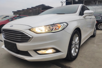 福特 蒙迪欧 2017款 EcoBoost 180 时尚型