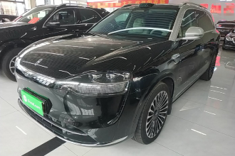 鸿蒙智行 问界M9 2025款 增程 Ultra版 52kWh 6座版 (192线激光雷达）
