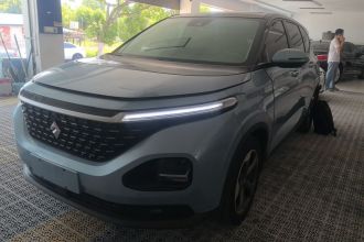 宝骏RM-5 2019款 1.5T CVT 24小时在线尊贵型 6座