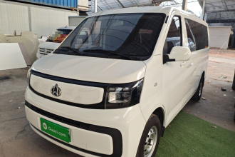 长安凯程 长安睿行EM80 2025款 客运版 舒适型 6座 300km 背掀门