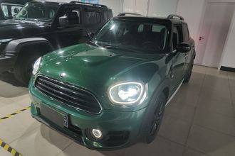 MINI Countryman 2019款 1.5T COOPER ALL4 艺术家周末旅行版
