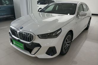 宝马i5 2025款 eDrive 40L M运动套装