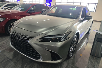雷克萨斯ES 2025款 200 臻享版