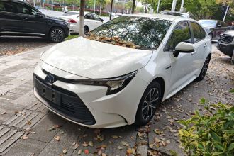 丰田 雷凌 2023款 智能电混双擎 1.8L 领先版