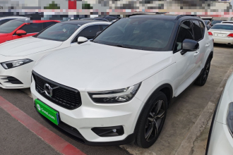沃尔沃XC40 2021款 T4 四驱智远运动版