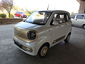 奔腾小马 2025款 222km 灵动马