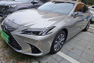 雷克萨斯ES 2025款 200 臻享版