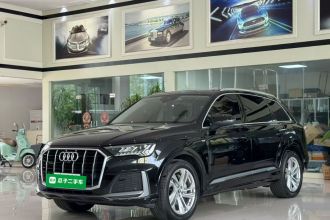 奥迪Q7 2022款 45 TFSI quattro S line运动型