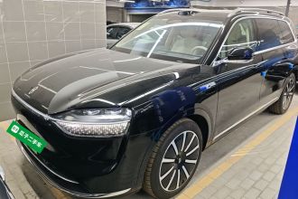 鸿蒙智行 问界M9 2024款 增程 Ultra版 42kWh 6座版