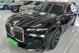 宝马i7 2023款 eDrive50L 领先M运动套装