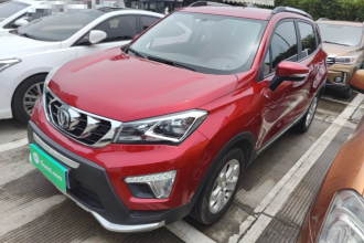 长安CS15 2016款 1.5L 自动豪华版
