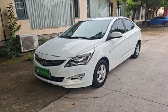 现代 瑞纳 2016款 1.4L 手动智能型GLS