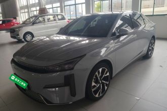 吉利银河 银河L6 2023款 125km 星舰