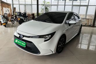 丰田 雷凌 2023款 智能电混双擎 1.8L 领先版