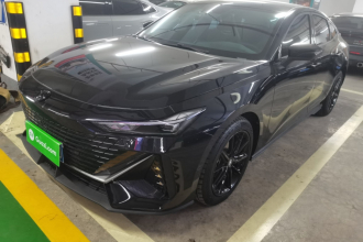 长安UNI-V 2023款 1.5T 尊贵型