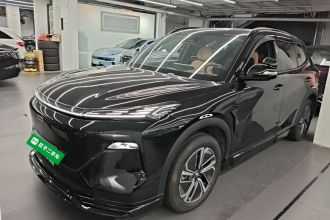 吉利银河 银河星舰7 EM-i 2025款 120km 探索+版