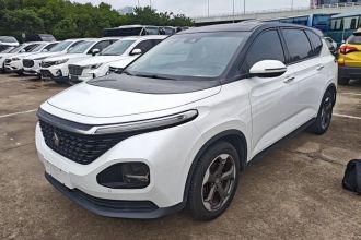 宝骏RM-5 2019款 1.5T CVT 24小时在线尊贵型 5座