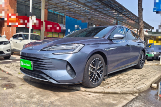 比亚迪 海豹 2023款 DM-i 1.5T 121km 尊荣型