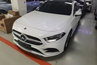 奔驰A级 2022款 改款 A 180 L 运动轿车