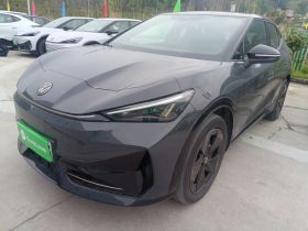 大众 ID.UNYX 与众 2024款 Pro 长续航版