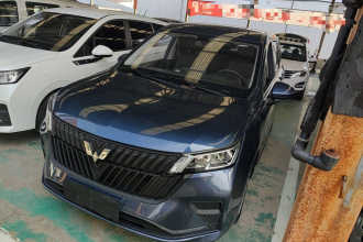 五菱汽车 五菱佳辰 2022款 1.5L 手动乐享精英型