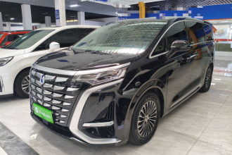 腾势D9 2022款 DM-i 970 四驱尊荣型