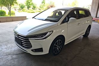 比亚迪 宋MAX 2017款 1.5T 手动智联豪华型 7座