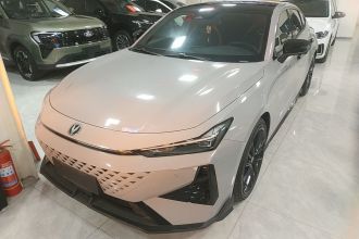 长安UNI-V 2024款 1.5T 尊贵运动型