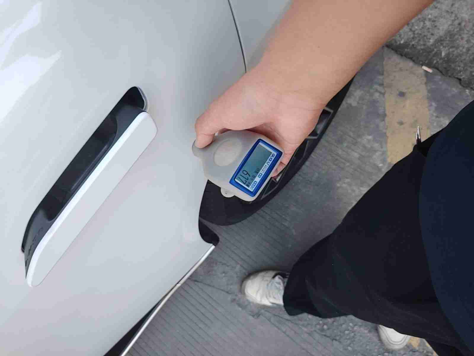 左侧后门钣金痕迹实拍