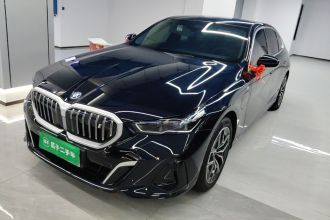宝马i5 2024款 eDrive 35L M运动套装