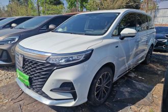 荣威iMAX8 2021款 400TGI Supreme系列陆尊版