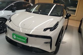 极氪X 2025款 四座后驱魔方版