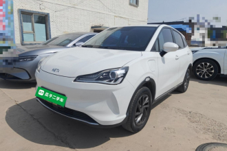 哪吒汽车 哪吒V 2022款 潮 300 Lite 三元锂