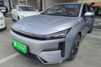 吉利银河 银河L6 2025款 EM-i 140km 星舰版