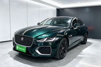 捷豹XFL 2024款 2.0T P250 两驱尊享豪华版