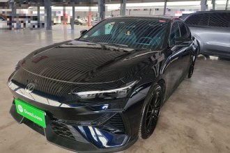 长安UNI-V 2025款 第三代 1.5T 500Bar尊贵型