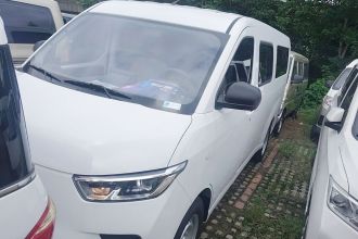 五菱汽车 五菱扬光 2026款 440km 客车版舒适型 6座