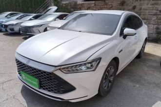 比亚迪 秦PLUS 2023款 冠军版 DM-i 55KM领先型