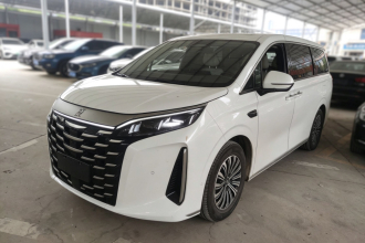 比亚迪 夏 2025款 DM-i 1.5T 180km 超越型