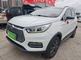 比亚迪 元新能源 2018款 EV360 智联炫酷型