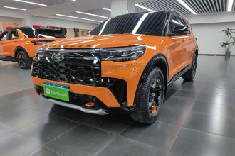 福特 探险者 2023款 EcoBoost 285 昆仑巅峰版 7座