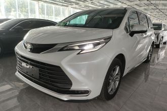 丰田 赛那SIENNA 2024款 2.5L混动 四驱尊贵版