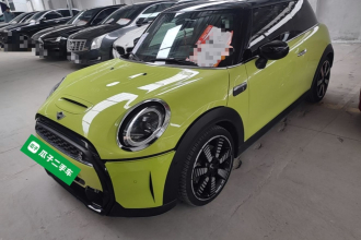 MINI 2023款 2.0T COOPER S 艺术家