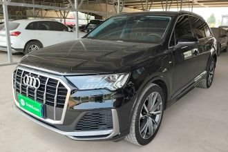 奥迪Q7 2022款 55 TFSI quattro S line运动型