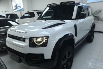 路虎卫士 2025款 110 3.0T P400 X-Dynamic HSE