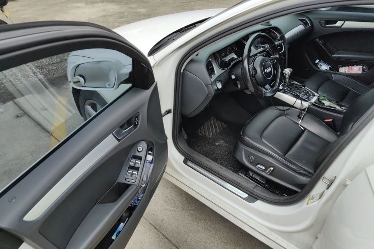 【17.14万公里】奥迪A4L二手车值多少钱 - 卖车上瓜子,卖给个人价更高