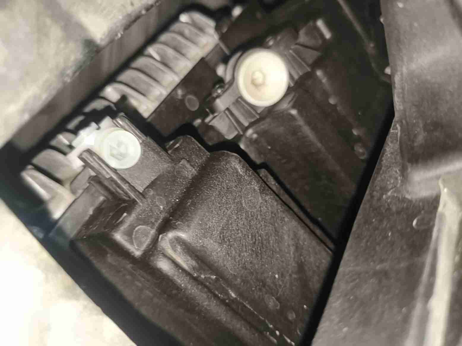 左前大灯更换记录实拍