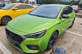 名爵 MG6 2020款 1.5T 自动Trophy豪华版